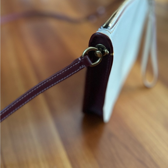 COPY - Coach Colorblock 1941 Soho Leather Crossbody Chalk and Burgundy - Picture 4 of 12